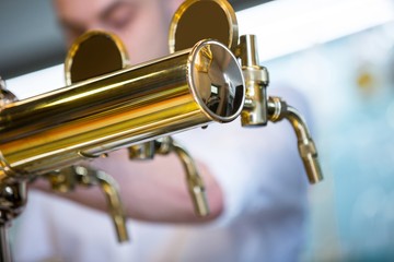 Obraz premium Close-Up of beer pump