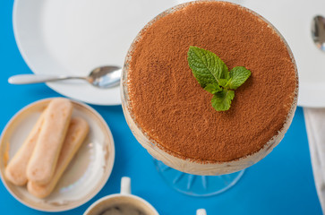 tiramisu cake