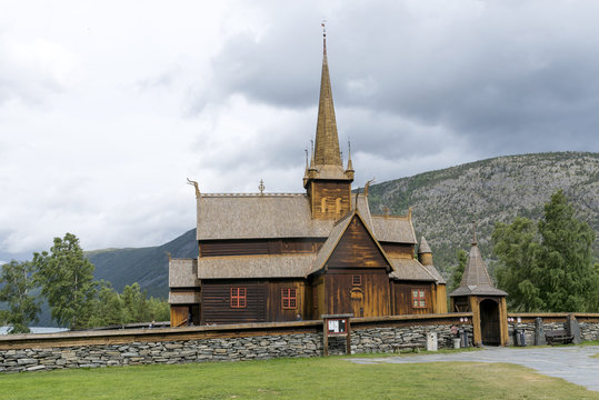 รูปภาพStavkirke เลือกดูภาพถ่ายสต็อก เวกเตอร์ และวิดีโอ5,261 Adobe Stock