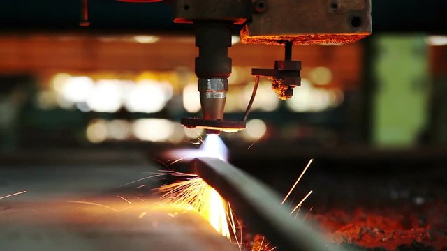 cutting sheet metal autogenous welding, close-up