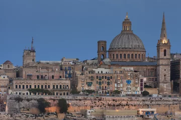 Deurstickers Close view of the medieval city of La Valletta with the bell tower and dome of the Basilica of Our Lady of Mount Carmel  © pop_gino