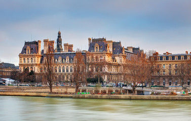 Fototapeta na wymiar View of Hotel de Ville (City Hall) in Paris , France