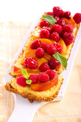 Peach and raspberry cheesecake tart