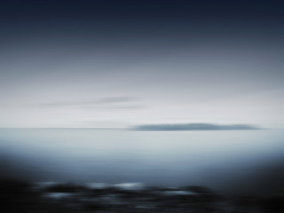Fototapeta premium Horizontal black white island blur motion abstraction