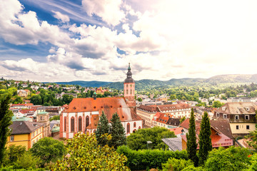 Obraz premium Ausblick über Baden-Baden und die Stiftskirche 