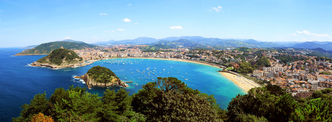 La côte basque à Saint-Sébastien - obrazy, fototapety, plakaty