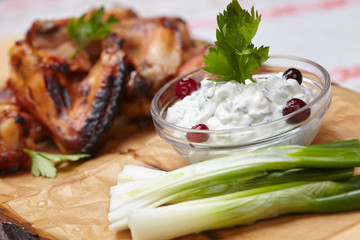 chicken wings with sauce