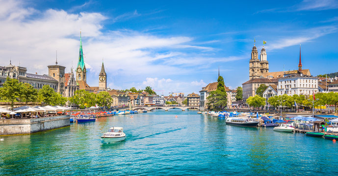 Fototapeta Zürich city center with river Limmat, Switzerland