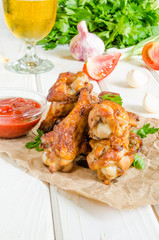 Spicy chicken wings with ketchup