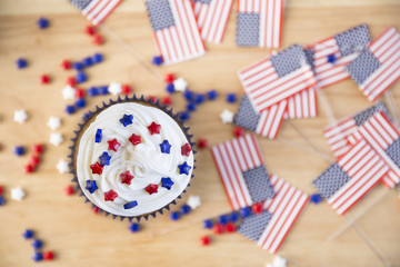 Obraz premium Patriotic Cupcake and Flags