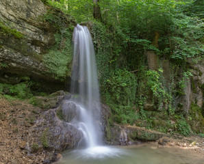 Wasserfall in der Natur in der Schweiz