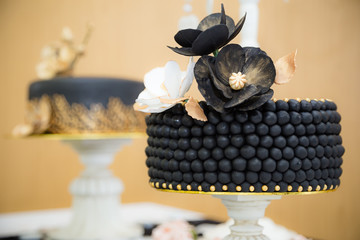 black gold wedding cake