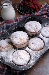 Muffins sugar powder