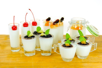 Jelly Pudding and Fruit cocktail.