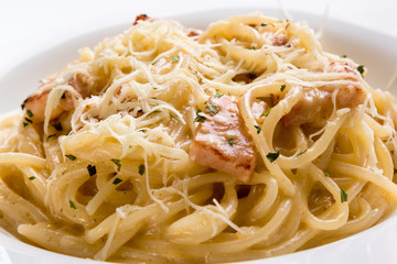 spaghetti carbonara closeup