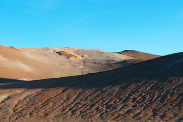 Islanda: il terreno alle sorgenti termali e solforiche di Hverir, nella regione di Myvatn, il 28 agosto 2012