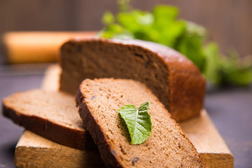 bread with  mint