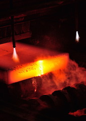 Gas cutting of the hot metal in a plant