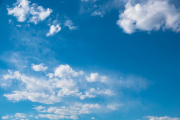 Obraz premium abstract background with bokeh defocused beautiful flame clouds in the sky