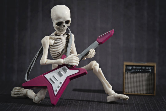 A Skeleton solo with his electric guitar