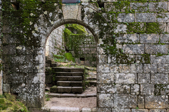 Entrance to the archaeological ruins of the castle in Monsanto. Portugal.