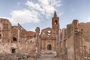 Pueblo de Belchites destruido por los bombardeos de la guerra civil en España