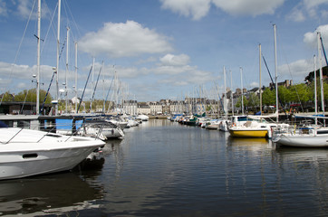 Obraz premium le port de Vanne sous le soleil