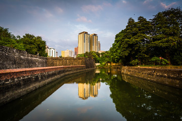 Fototapeta na wymiar The moat at Fort Santiago, Intramuros, Manila, The Philippines.
