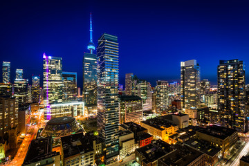 Fototapeta na wymiar View of modern buildings at twilight in downtown Toronto, Ontari