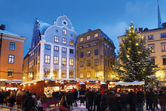 Sweden, Stockholm, Gamla Stan, Stortorget, Christmas market