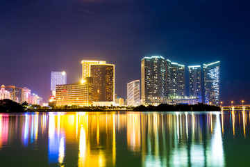 Fototapeta na wymiar Macau city at night