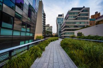 Buildings and walkway on The High Line, in Chelsea, Manhattan, N