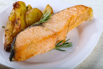 Baked salmon with potato