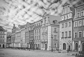 Fototapeta premium Black and white photo of Old Market Square in Poznan, Poland.