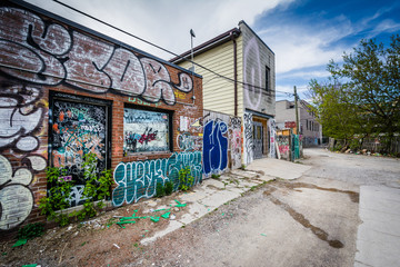 Graffiti in an alley in the Kensington Market neighborhood of To