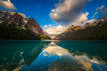 Foto auf Acrylglas Lake Louise in Banff, Alberta, Kanada © heyengel