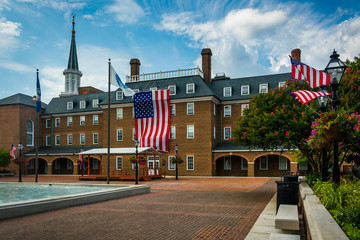 Naklejka premium Market Square and City Hall, in Alexandria, Virginia.