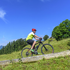 entspannt bergan mit einem Pedelec