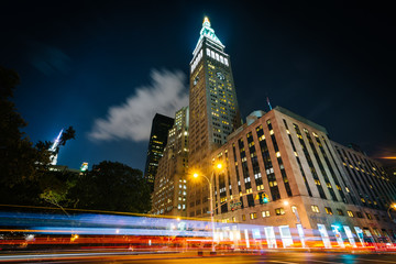 Fototapeta na wymiar The Metropolitan Life Insurance Company Tower at night, in Manha