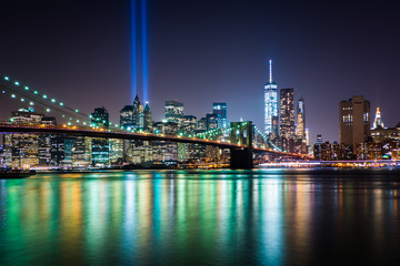 Fototapeta na wymiar The Tribute in Light over the Manhattan Skyline at night, seen f