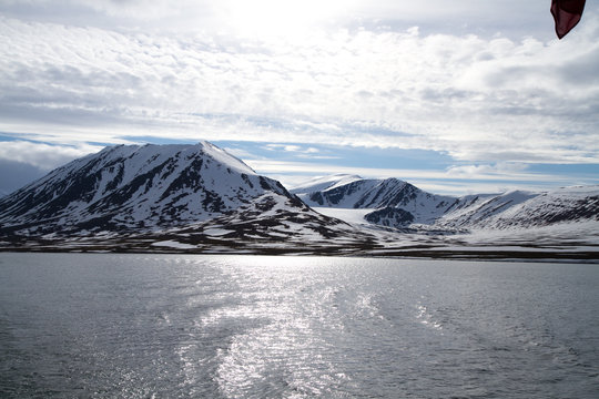svalbard view of the landscape during the summer season