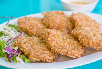 deep-fried shrimp cakes