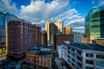 View of buildings in downtown Baltimore, Maryland. - obrazy, fototapety, plakaty