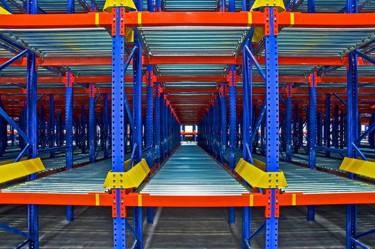 Distribution center warehouse storage shelving metal racking pallet system


