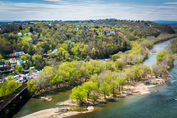 Fototapeta premium View of the Potomac River from Maryland Heights, in Harpers Ferr