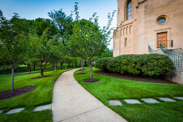 Walkway and the Basilica of the National Shrine of the Immaculat