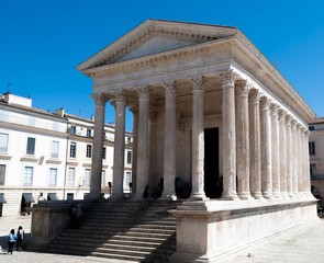 Nîmes, la maison carré.