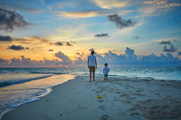 happy people on maldives