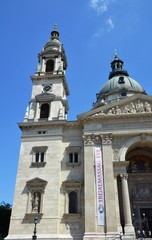 Obraz premium Tour et coupole, Basilique Saint Etienne de Pest