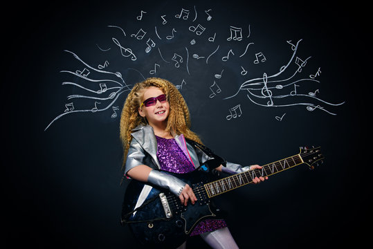 girl guitarist